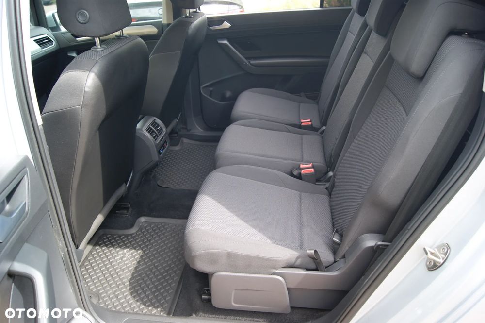 Volkswagen Touran 2.0 TDI SCR DSG Comfortline - 21