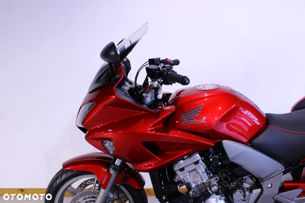 Honda CBF - 11