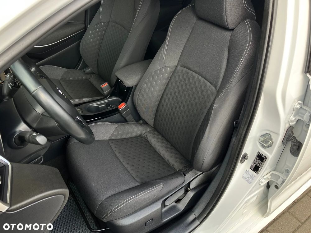 Toyota Corolla 1.8 Hybrid Comfort - 37