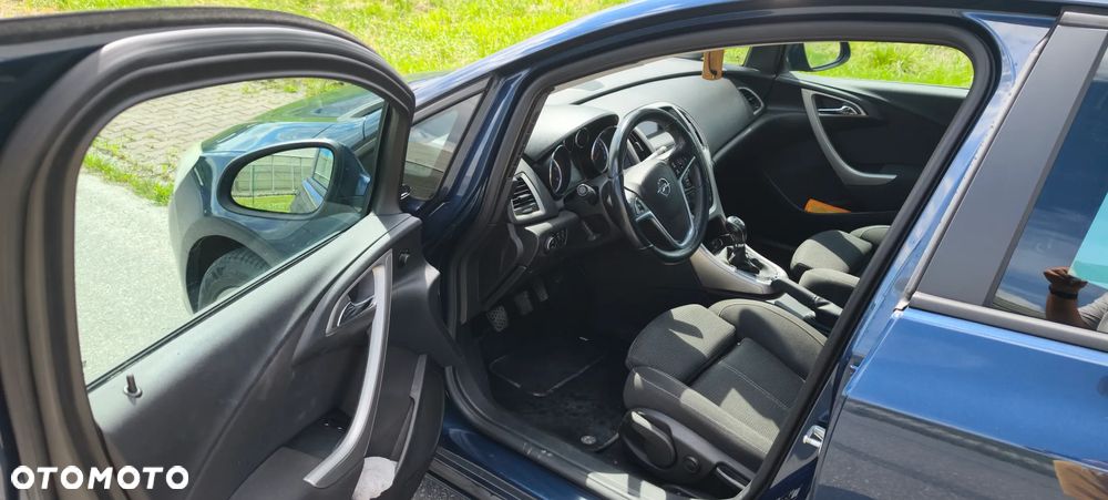 Opel Astra - 9