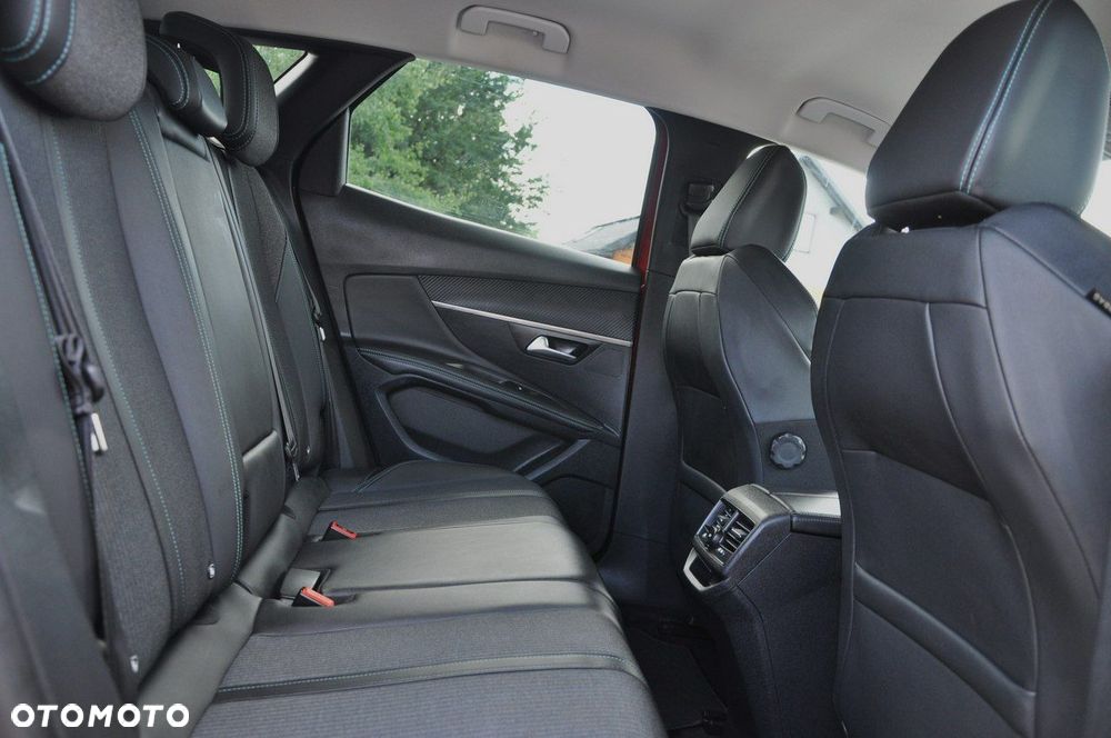 Peugeot 3008 1.2 PureTech Allure Pack S&S - 15