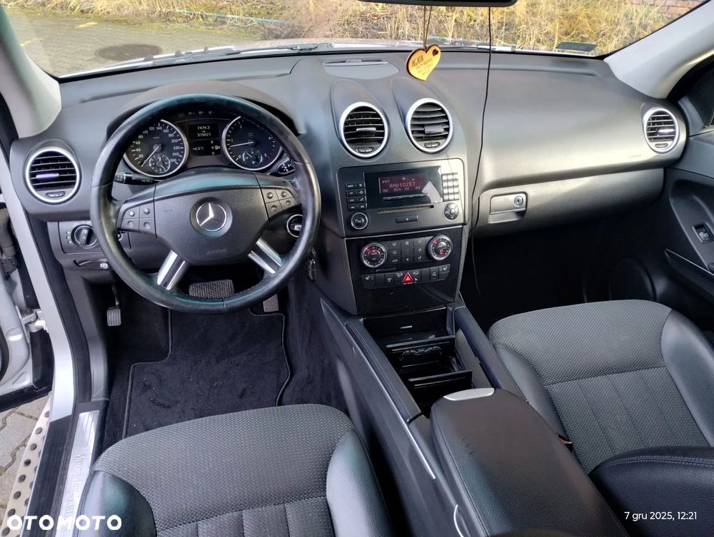 Mercedes-Benz ML - 11