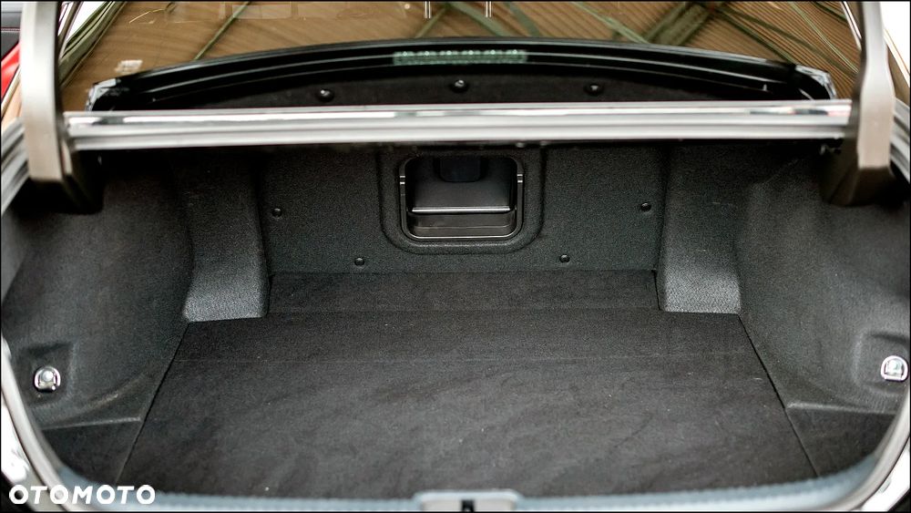 Lexus ES 300h F Sport - 37