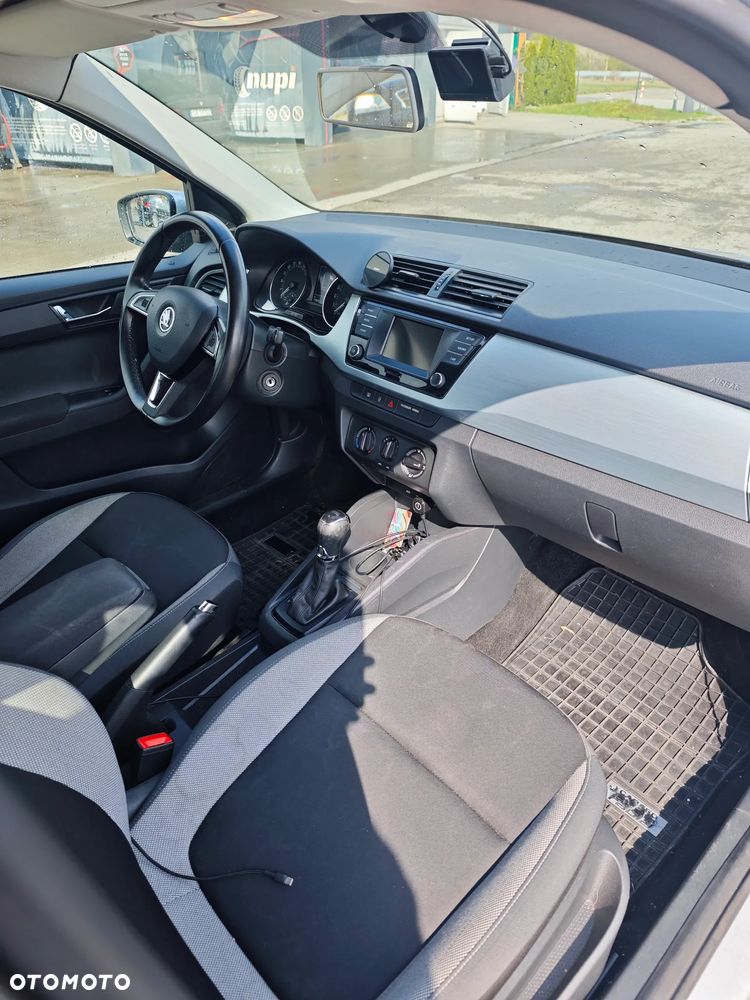 Skoda Fabia 1.4 TDI Ambition DSG - 6