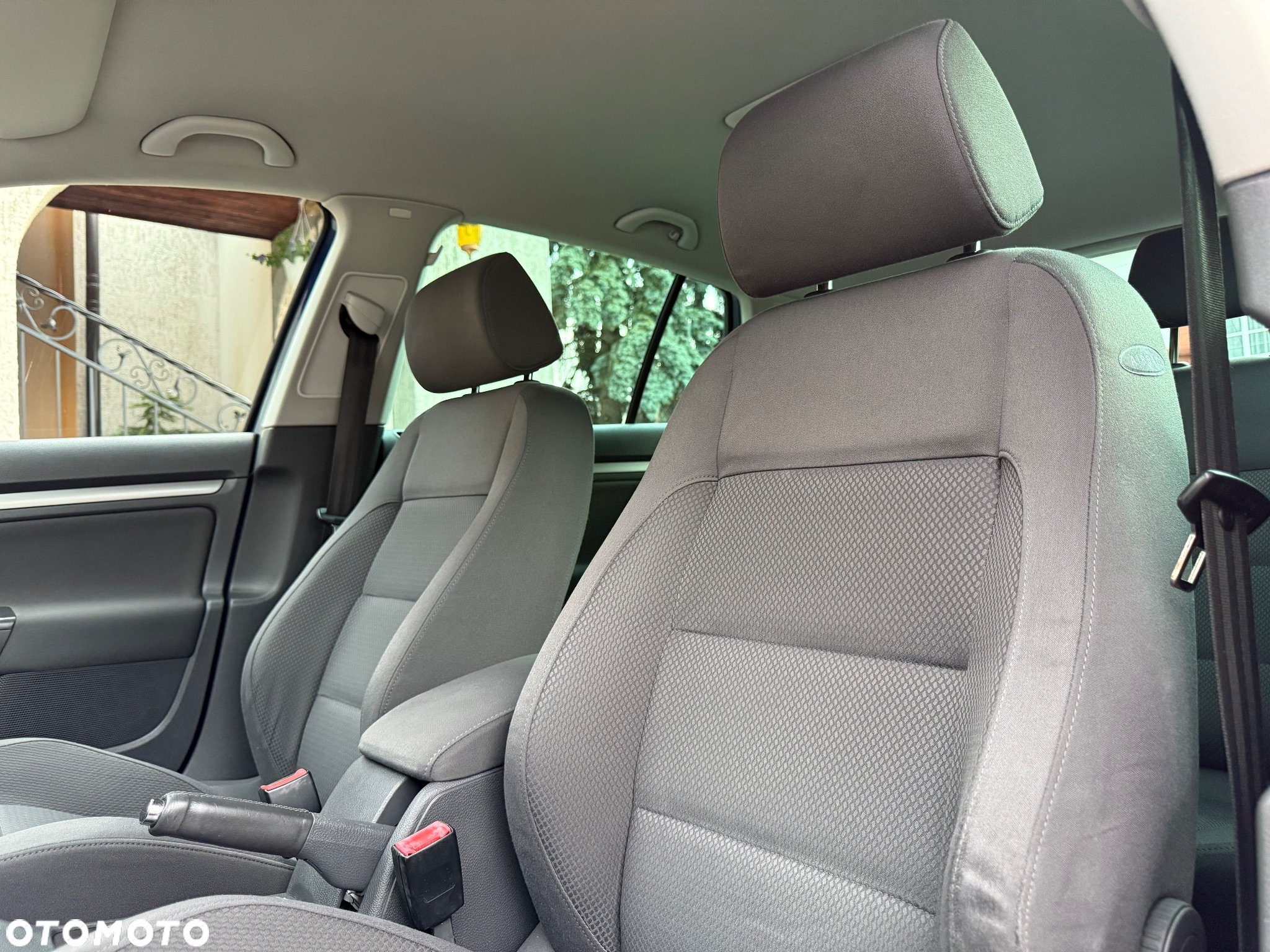 Volkswagen Golf 1.6 Comfortline - 33