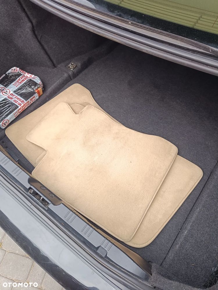 BMW Seria 5 520d Special Edition - 10