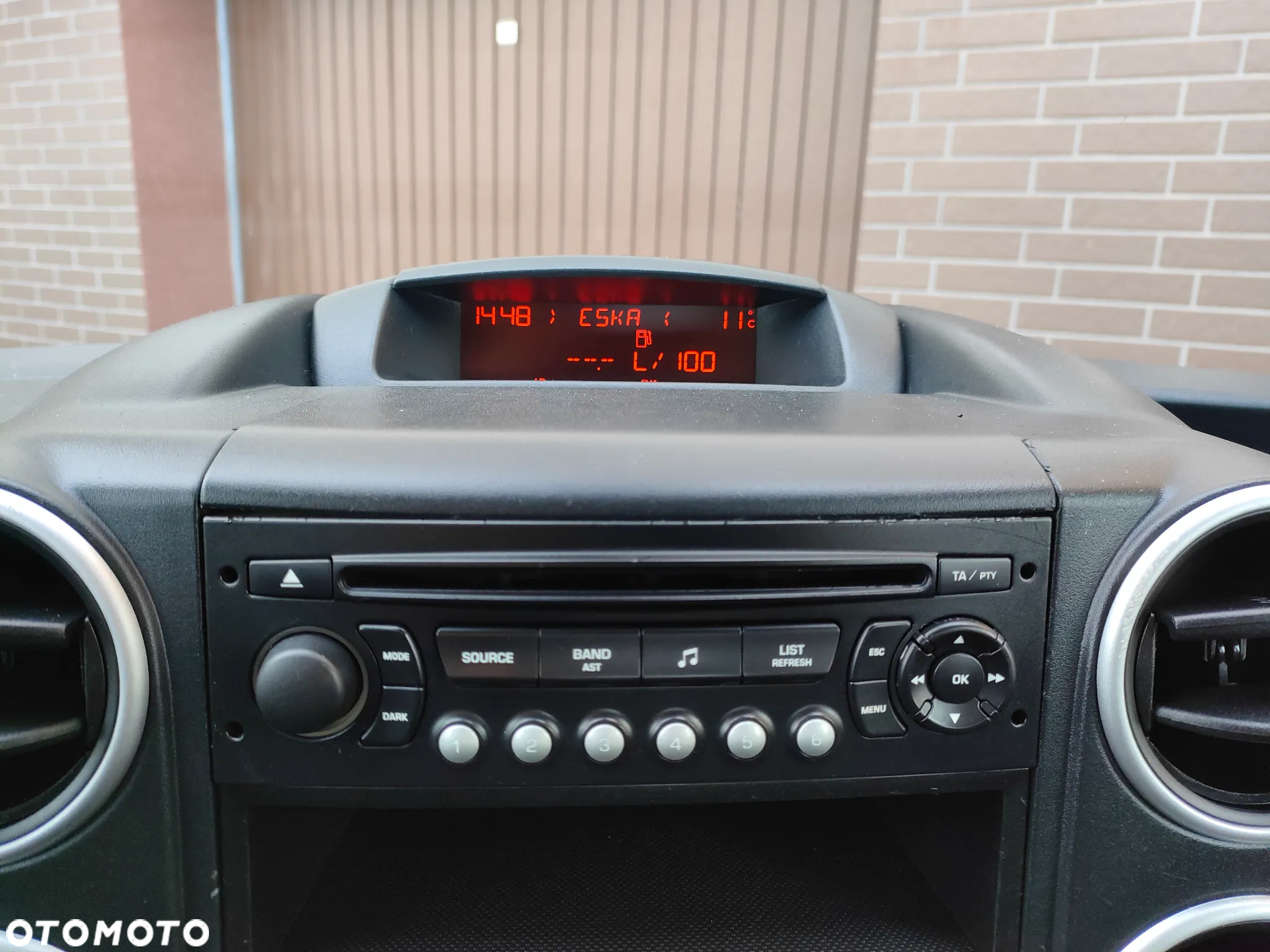 Peugeot Partner 1.6 HDi Outdoor 7os - 21