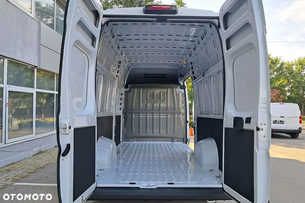 Opel Movano Heavy L4H3 2.2 140KM - 9