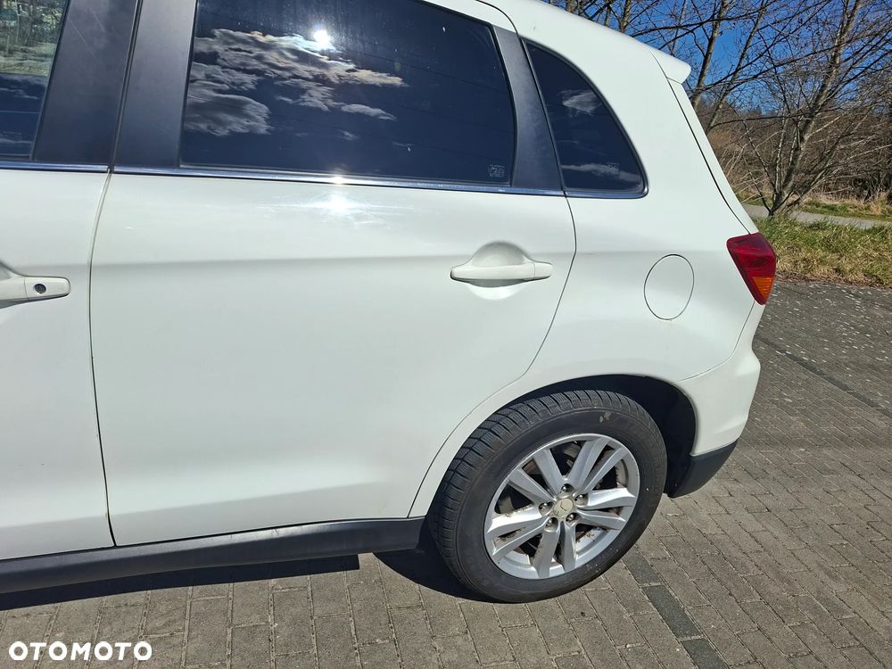 Mitsubishi ASX 1.6 Inform - 11
