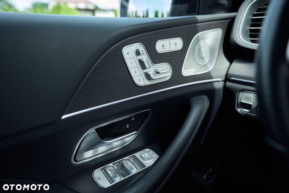 Mercedes-Benz GLE - 25