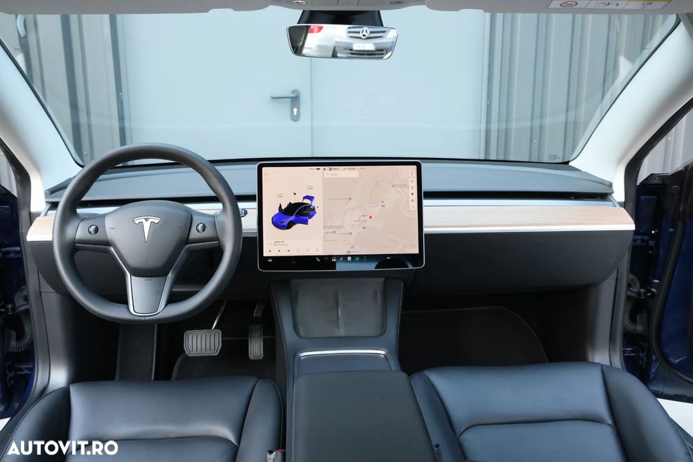 TESLA Model 3 2021 — imagine 17
