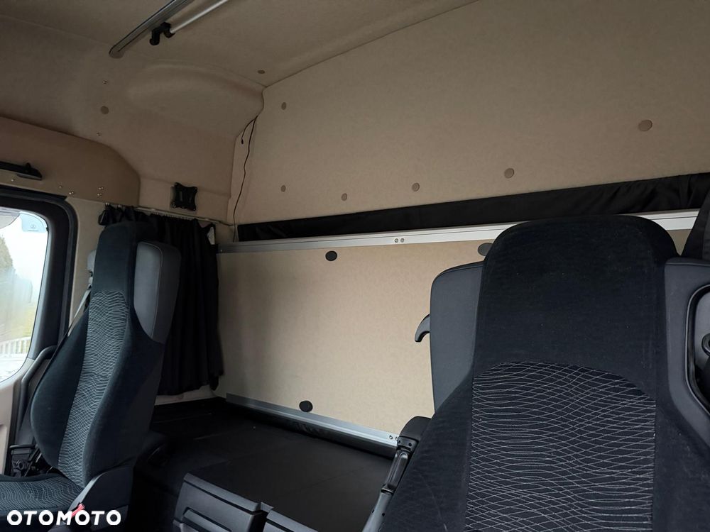 Mercedes-Benz ACTROS 1833 / FIRANKA/ WINDA / NOWY TACHOGRAF G2V2 / NOWE OPONY / 19PALET / 8TON ŁADOWNOŚCI / AUTOMAT / DUŻY SILNIK  / SYPIALKA / SERWISOWANY / 2018 / JAK NOWY  / - 24