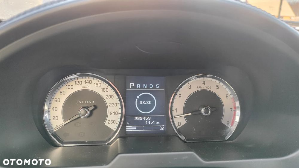 Jaguar XF - 13