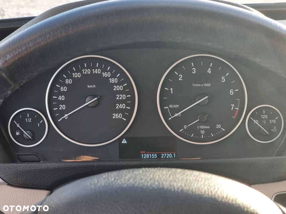 BMW Seria 3 320i - 6