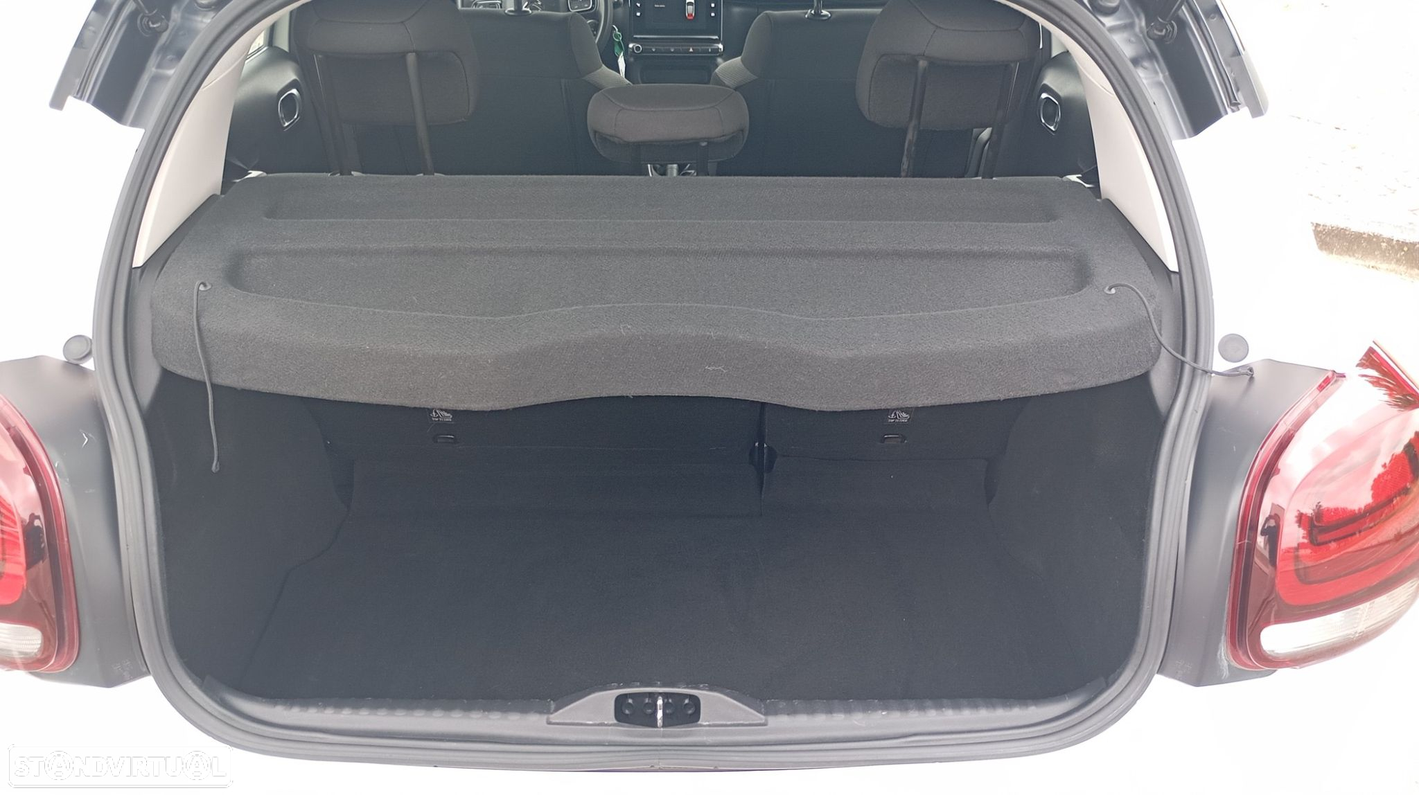 Citroën C3 1.2 PureTech Shine - 29