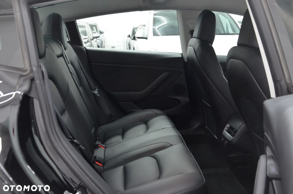 Tesla Model 3 Langstreckenbatterie Allradantrieb Dual Motor - 14