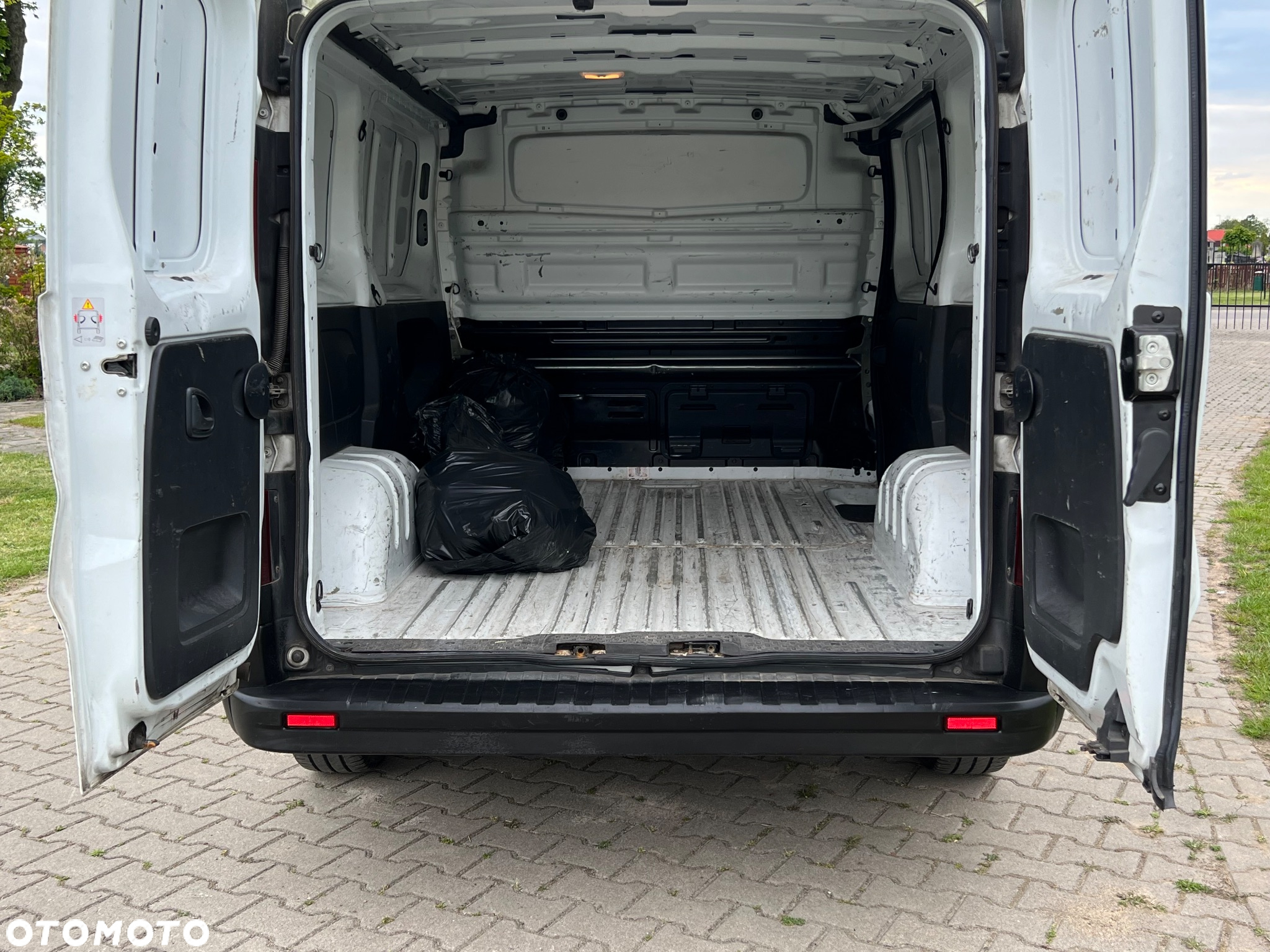 Renault Trafic 1.6 dCi 115 Combi L1H1 Authentique - 10