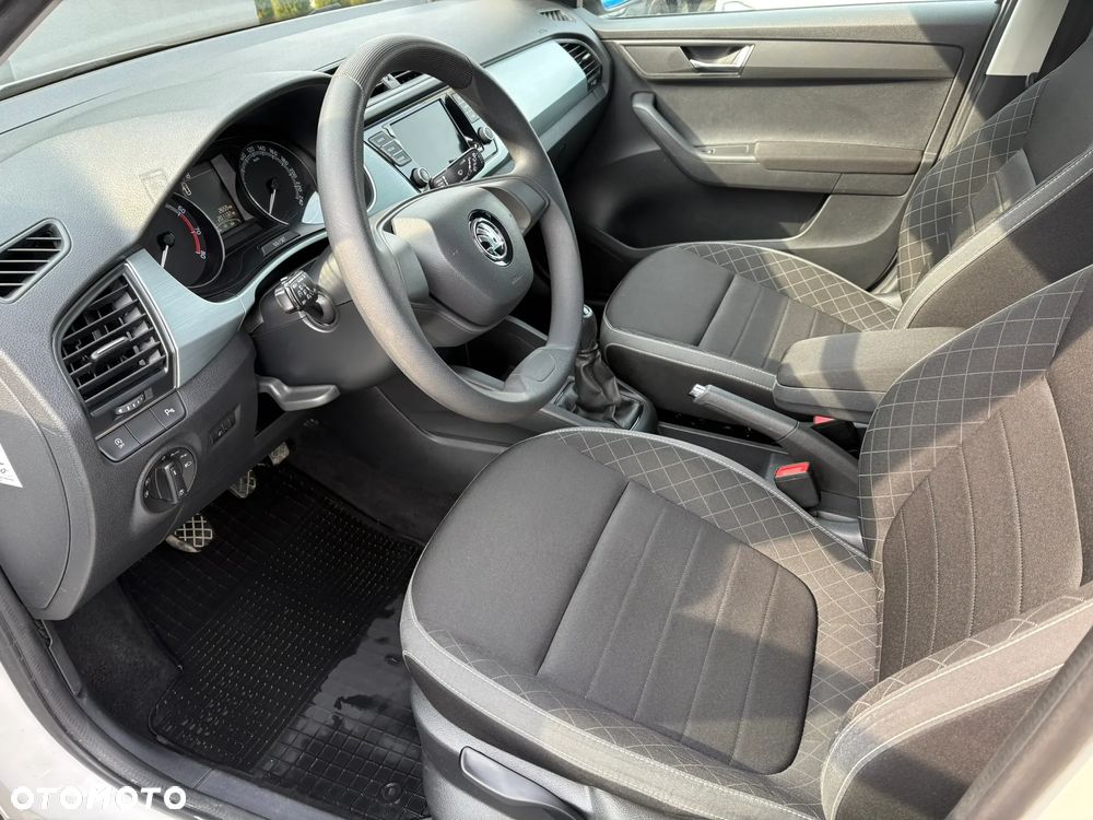 Skoda Fabia 1.0 TSI Ambition - 11