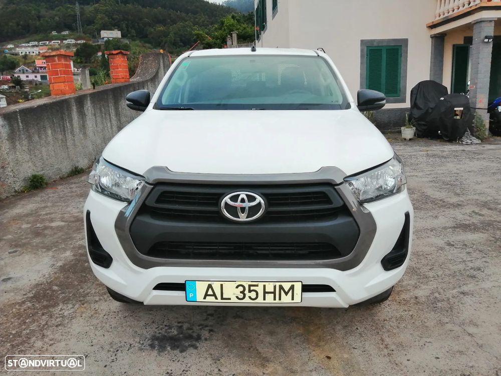 Toyota Hilux - 6