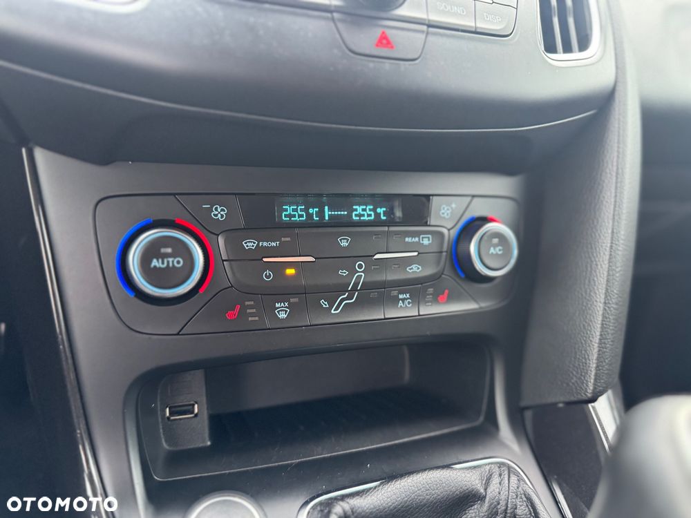 Ford Focus 1.0 EcoBoost Titanium ASS - 17
