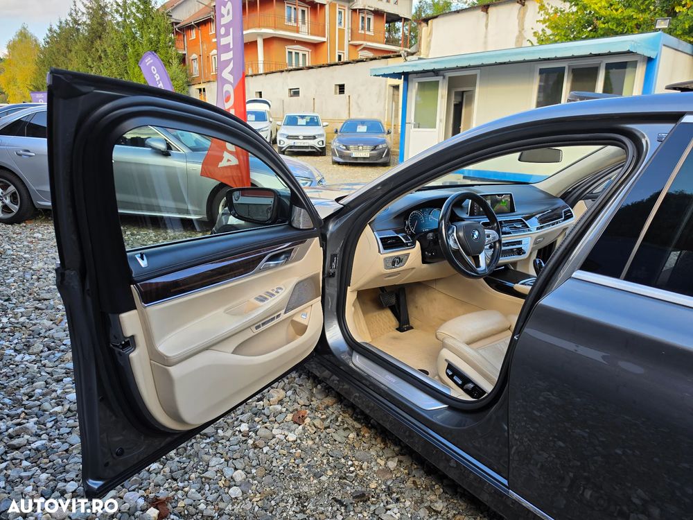 BMW Seria 7 750Li xDrive Edition Exclusive - 17