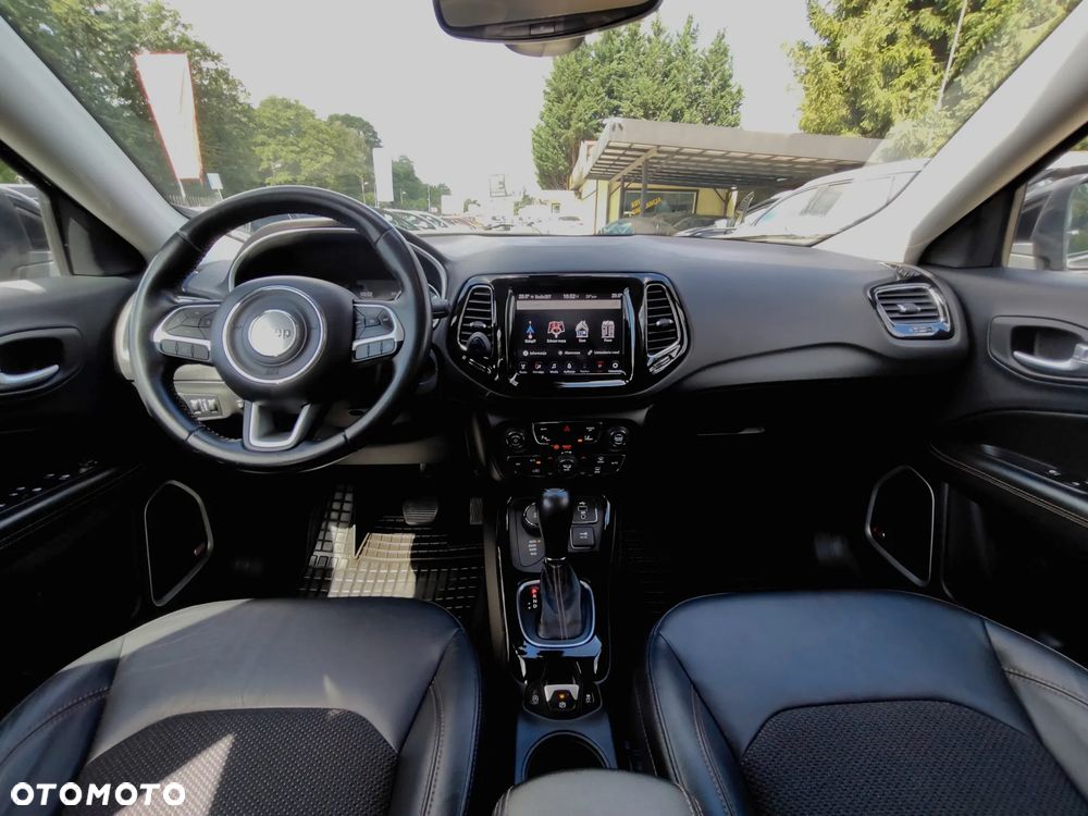 Jeep Compass - 11