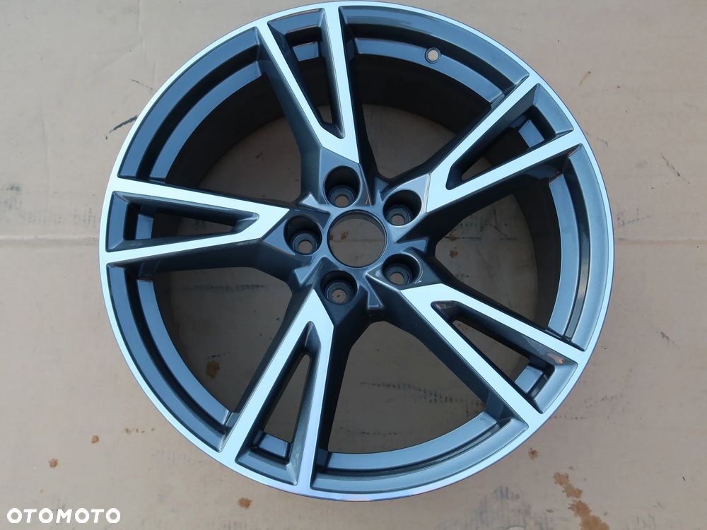 C67 Felga Aluminiowa Audi Q5 80A601025R 19'' NOWA - 1