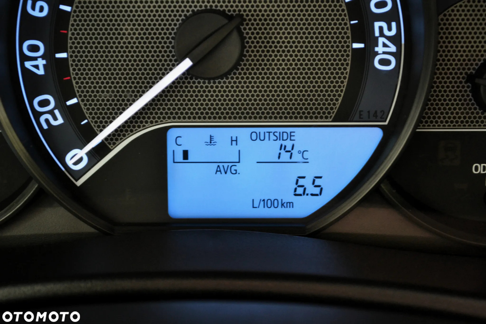 Toyota Auris 1.33 VVT-i Life Comfort - 39