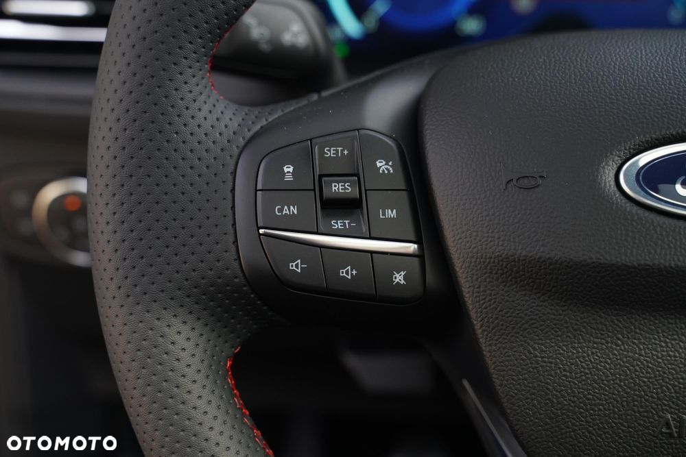 Ford Focus 1.0 EcoBoost mHEV ST-Line X - 17