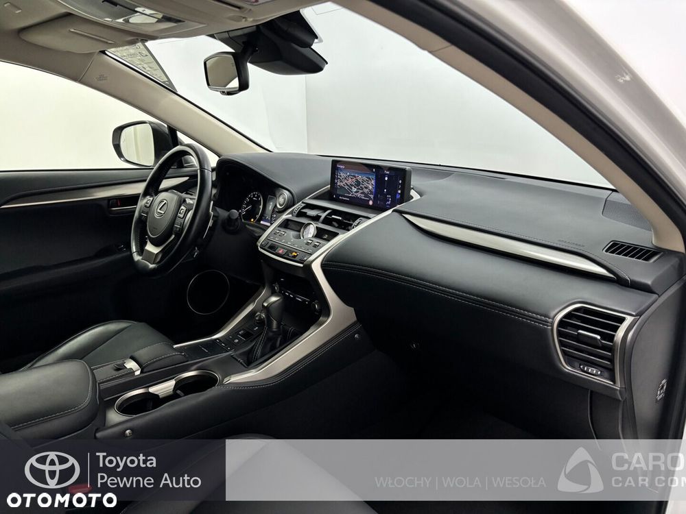 Lexus NX 300 F Impression AWD - 9