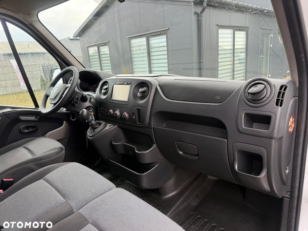 Renault MASTER L2H2 GWARANCJA, klima, hak,navi, tempomat czujniki pdc halogeny - 11
