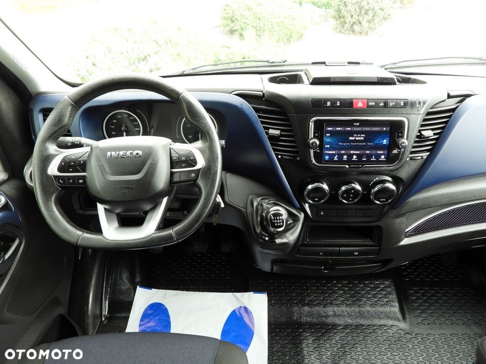 Iveco DAILY 35S18 PLANDEKA 8 PALET WEBASTO TEMPOMAT NAWIGACJA LEDY PNEUMATYKA KLIMATYZACJA  180KM - 29