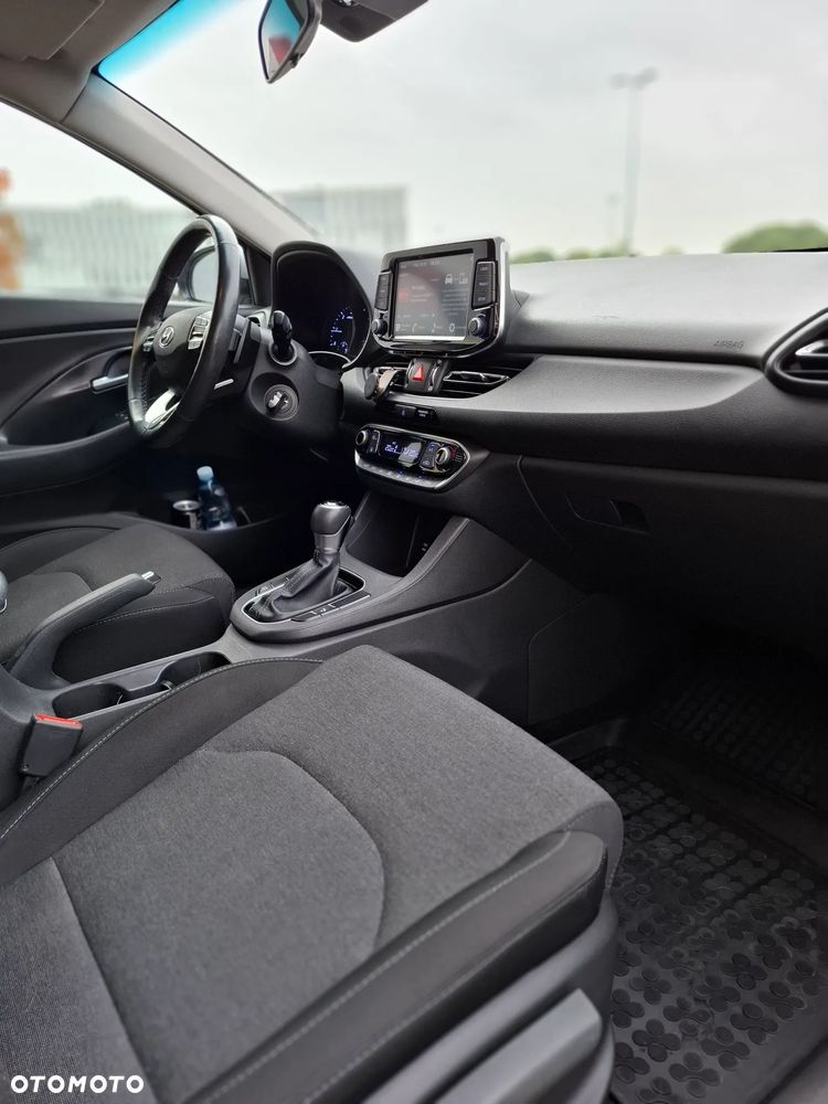 Hyundai i30 1.6 D Comfort DCT - 7