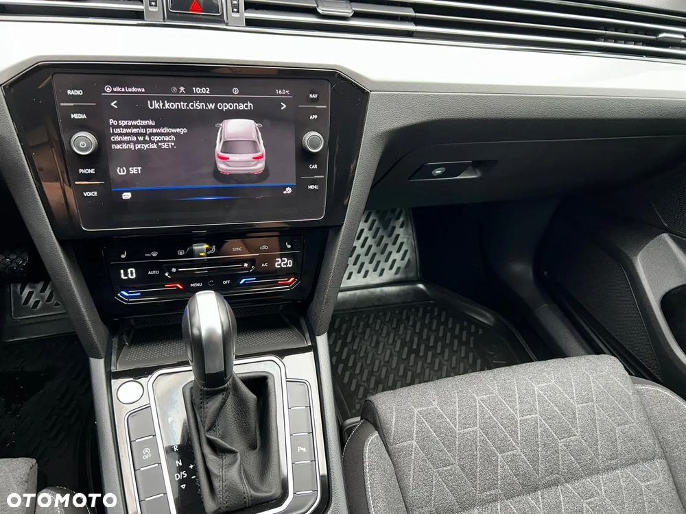 Volkswagen Passat 2.0 TDI EVO Business DSG - 25
