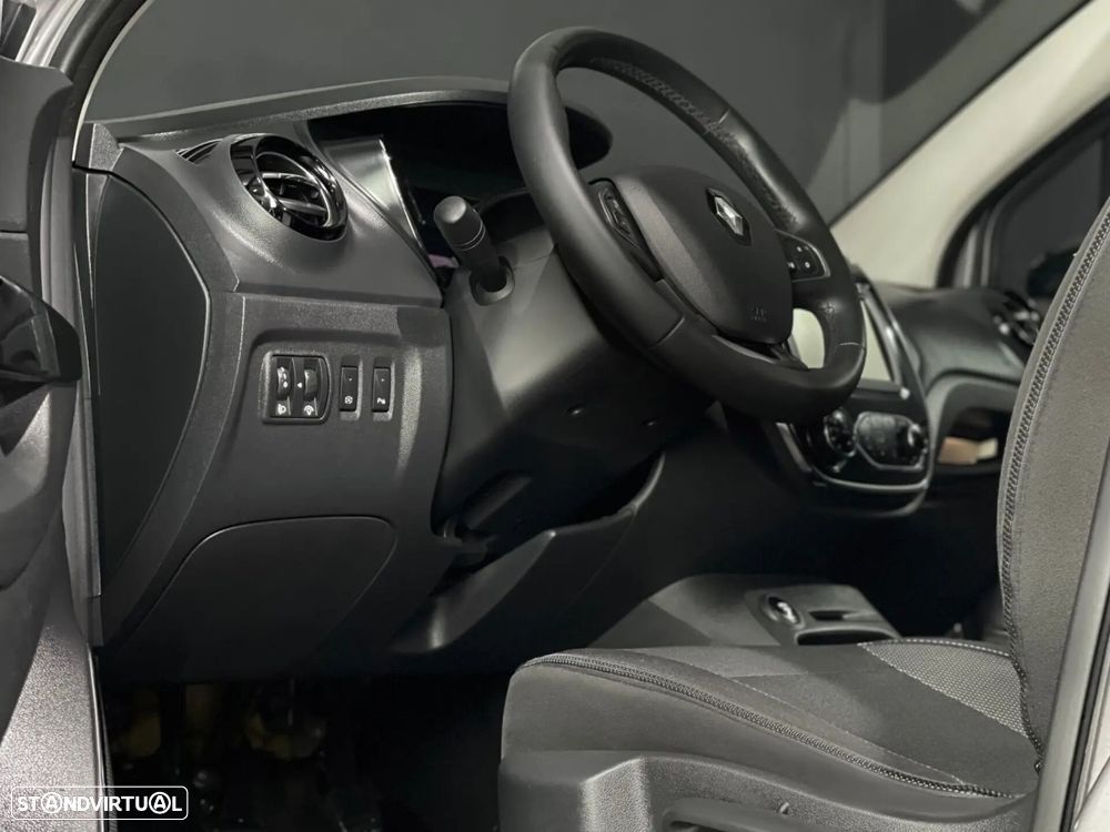 Renault Captur - 2