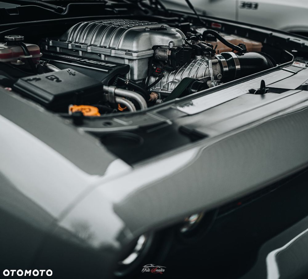 Dodge Challenger - 5