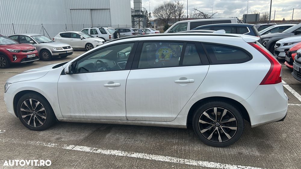 Volvo V60 D3 Geartronic Momentum - 1