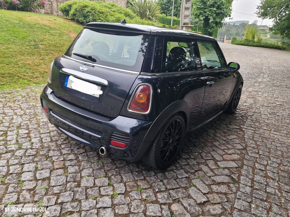 MINI 3 Portas Cooper D - 4