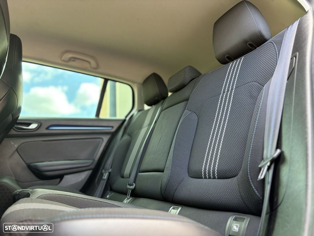 Renault Mégane Sport Tourer 1.5 dCi GT Line EDC J18 - 13