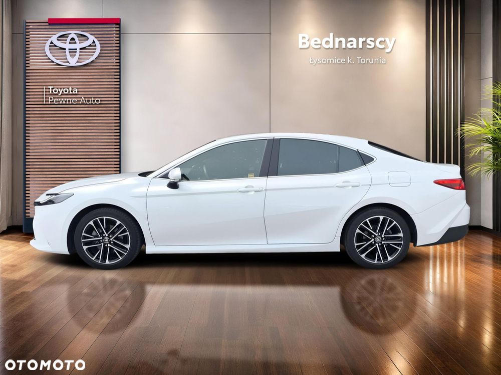 Toyota Camry - 2