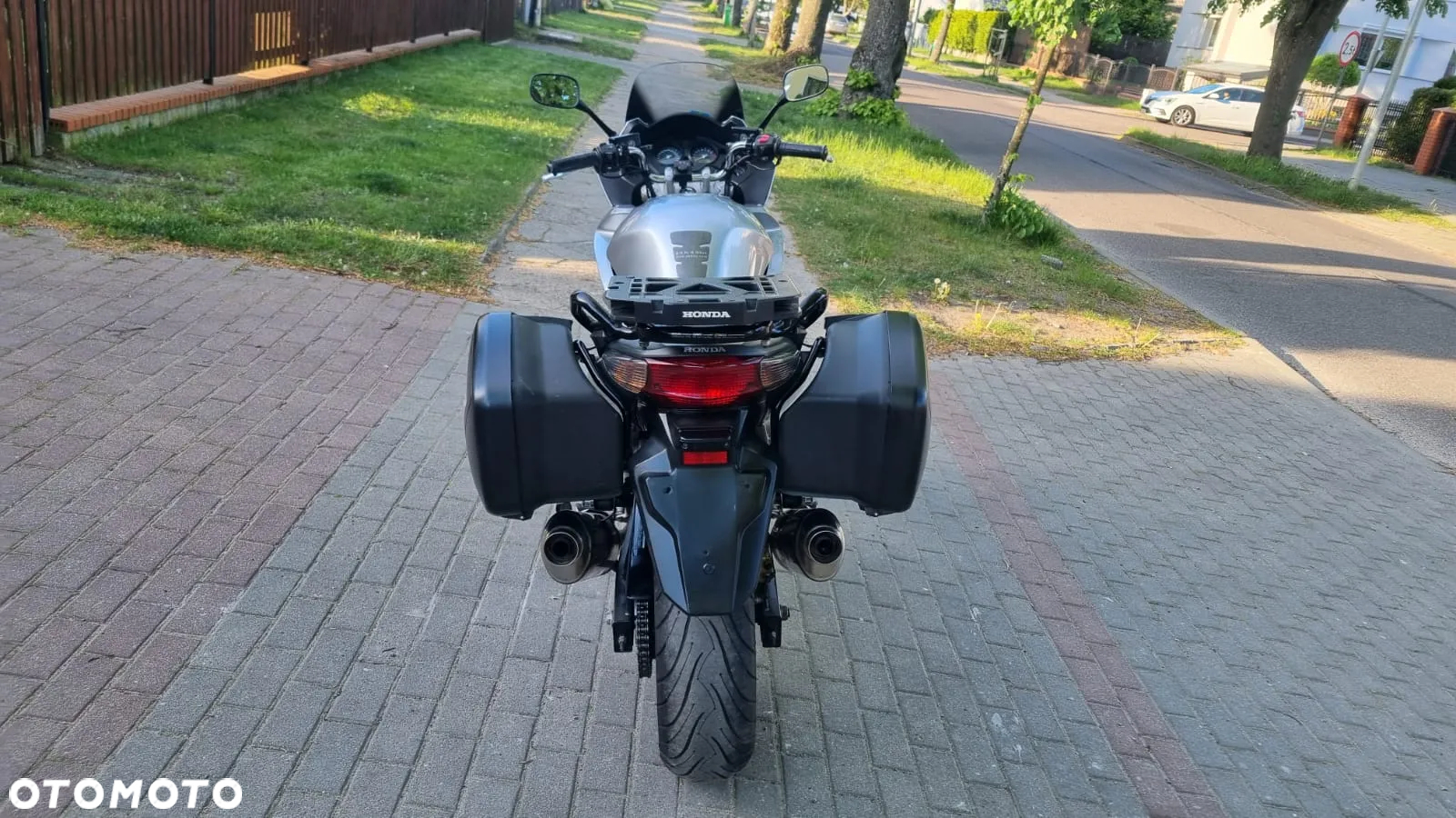 Honda CBF - 32