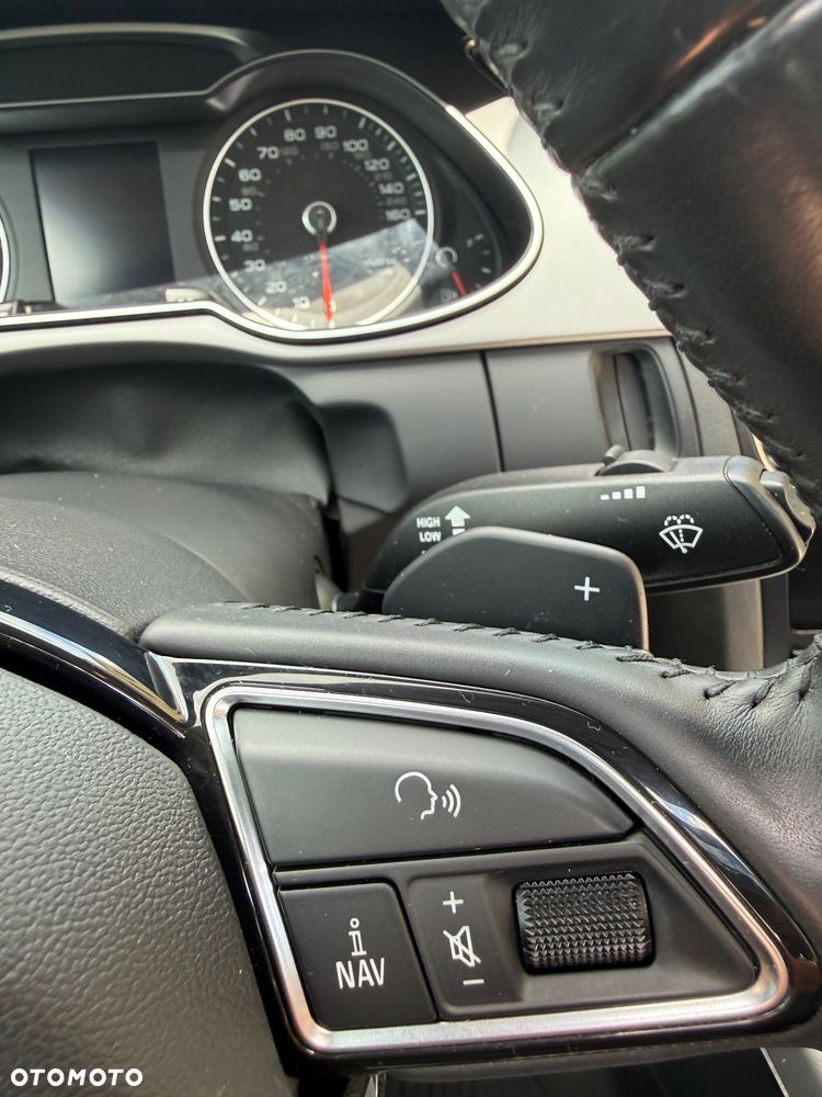 Audi A4 Limousine - 3