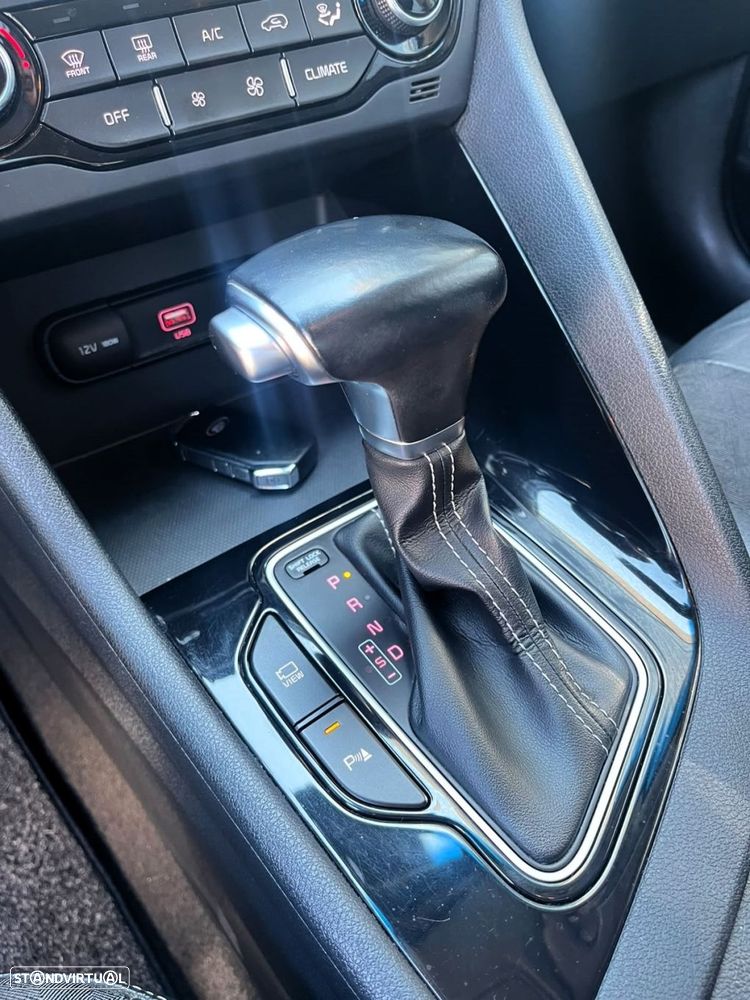 Kia Niro - 44