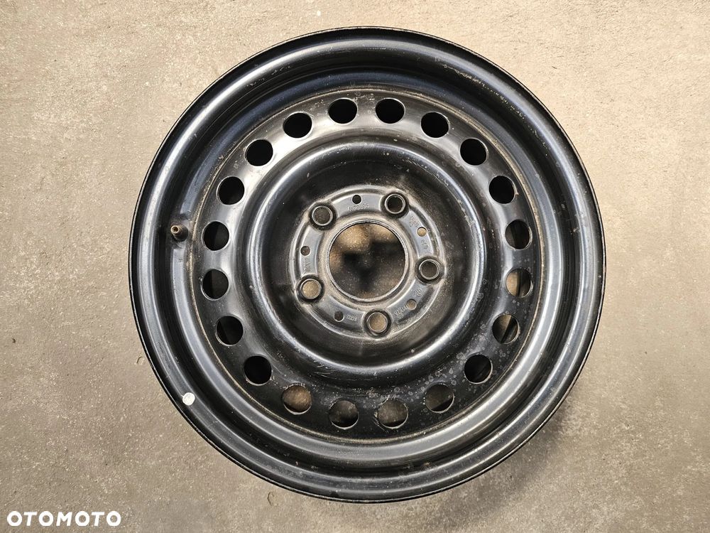 (V3) Felga stalowa 15'' BMW 1 E81 E82 E87 3 E36 E46 E90 5 E60 / 6,5Jx15 ET47 5x120 - 1