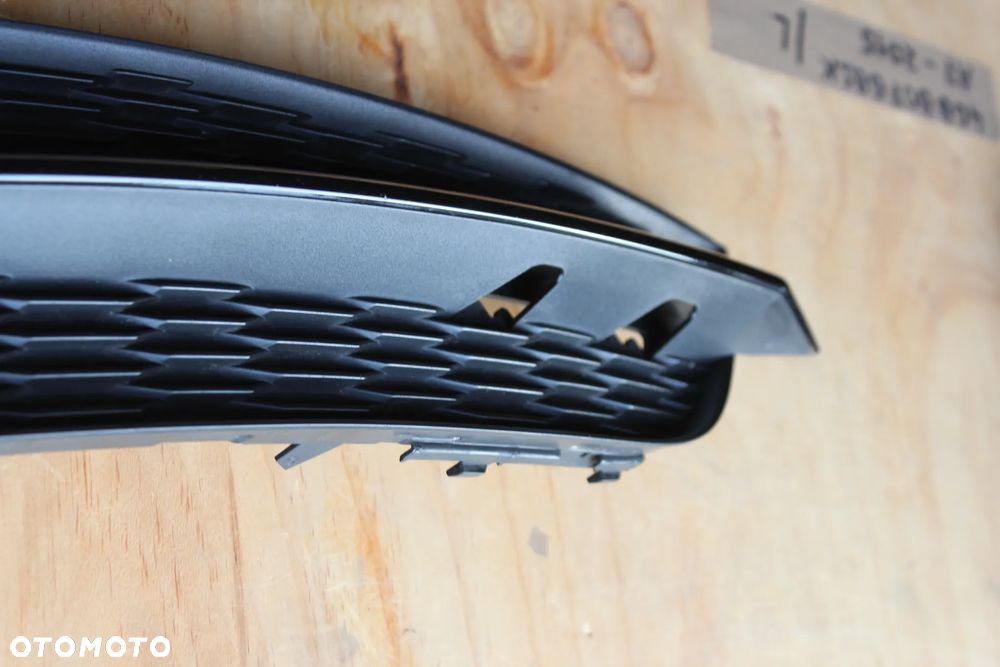 KRATKA ZDERZAKA PRAWA AUDI A7 C7 LIFT S LINE 4G8807682K 2015 - 6