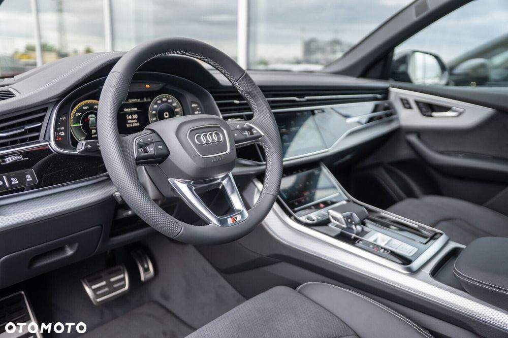 Audi Q8 - 15