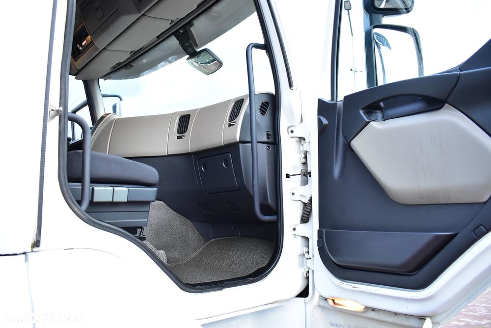 Renault Kerax 460 DXI Wywrotka 3-Str. 8x4 / Euro 5/ Manual/ Bordmatic/ Lander/Premium/ Sprowadzony z Austrii ! - 35