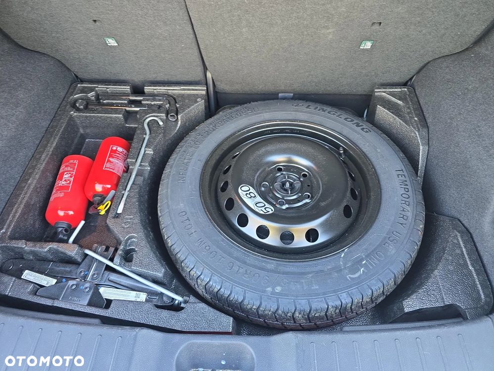 Nissan Juke 1.6 Hybrid Premiere Edition AMT - 18