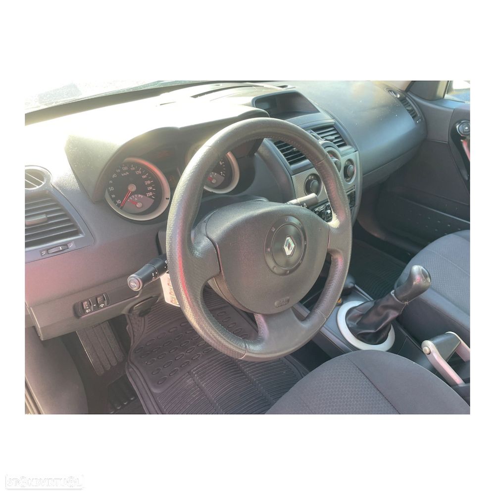Renault Mégane 1.5 dCi Confort Dynamique - 6