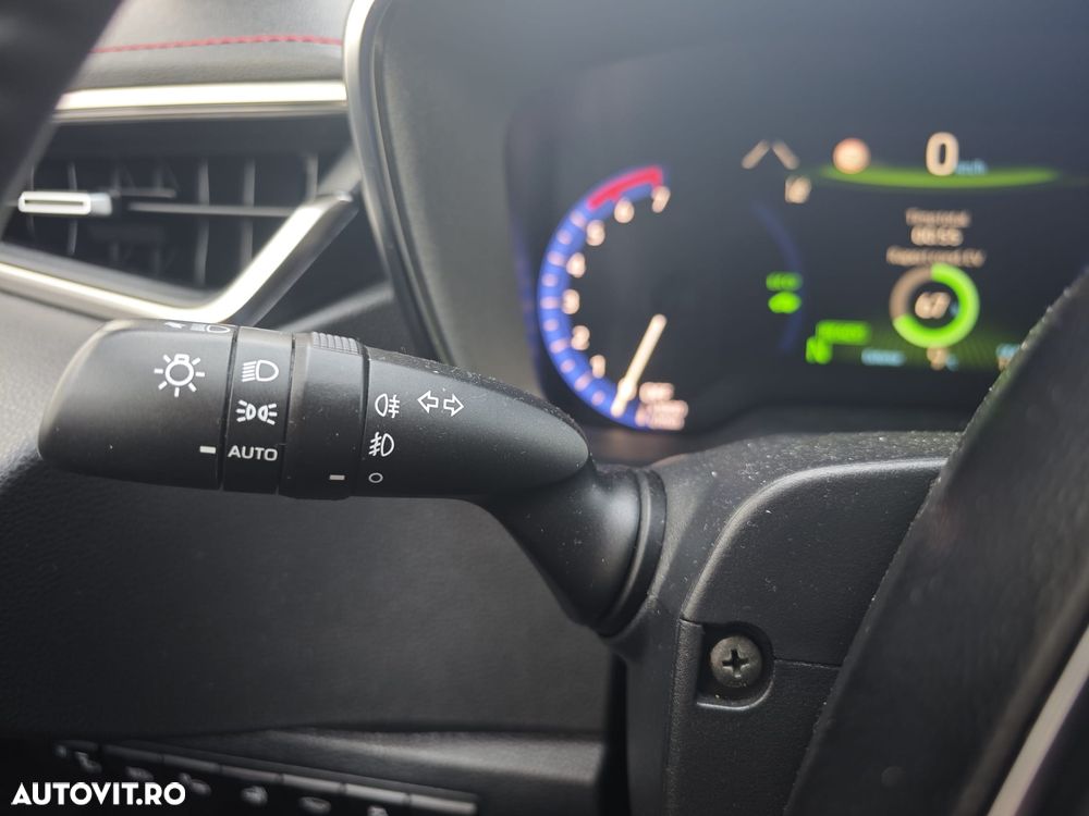 Toyota Corolla 1.8 HSD Exclusive interior Negru - 19